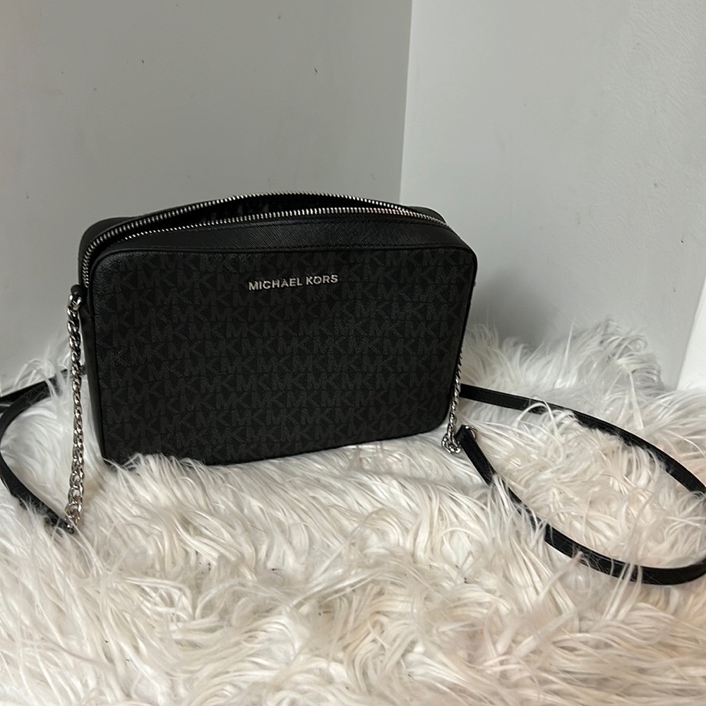Gently Used Michael Kors Crossbody bag